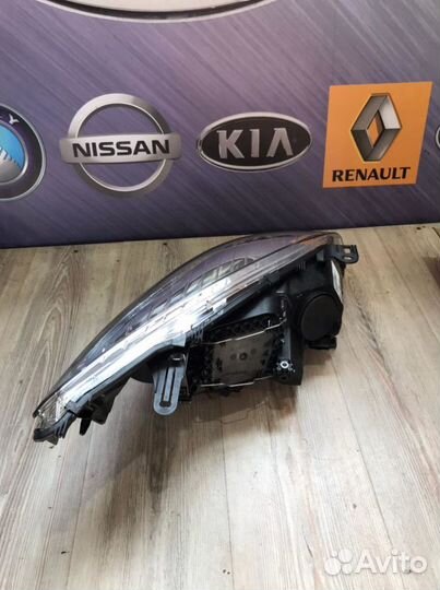 Фара Renault megane 3