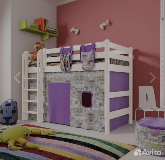 Кровать-чердак полувысокая (массив сосны)