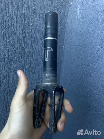 Вилка для трюкового самоката