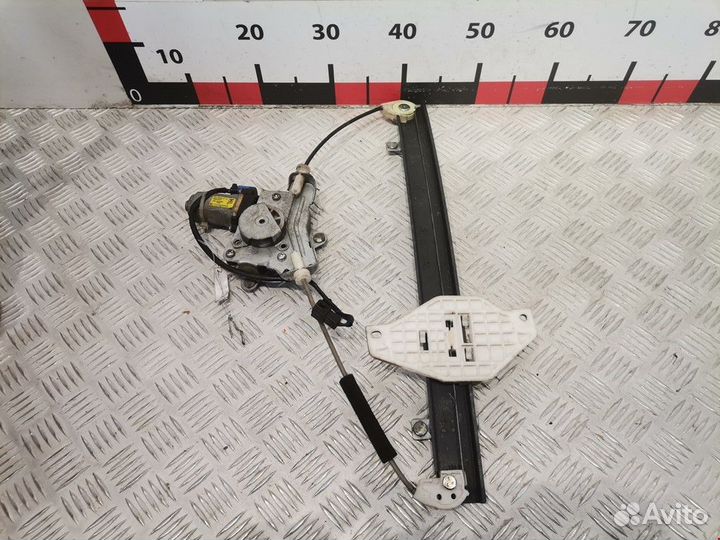 Стеклоподъемник электрический задний левый