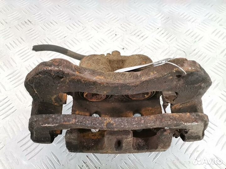 Суппорт передний левый Mitsubishi Outlander 2 2008