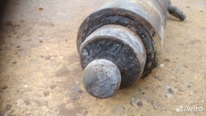 Гидроцилиндр