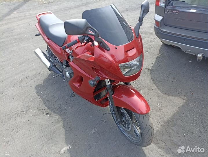Kawasaki gpz 1100 в разбор на запчасти