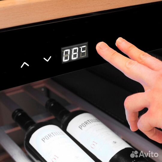 Холодильник винный caso WineExclusive 66 Smart