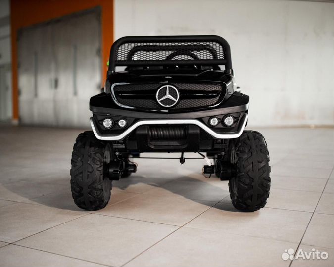 Детский электромобиль Mercedes Unimog (P555BP)