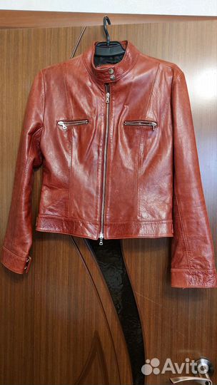 Куртка кожаная женская