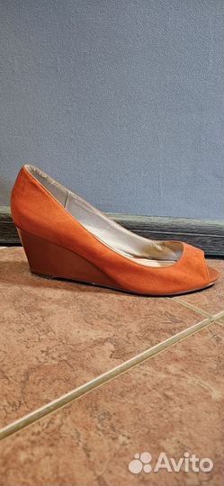 Босоножки / туфли женские