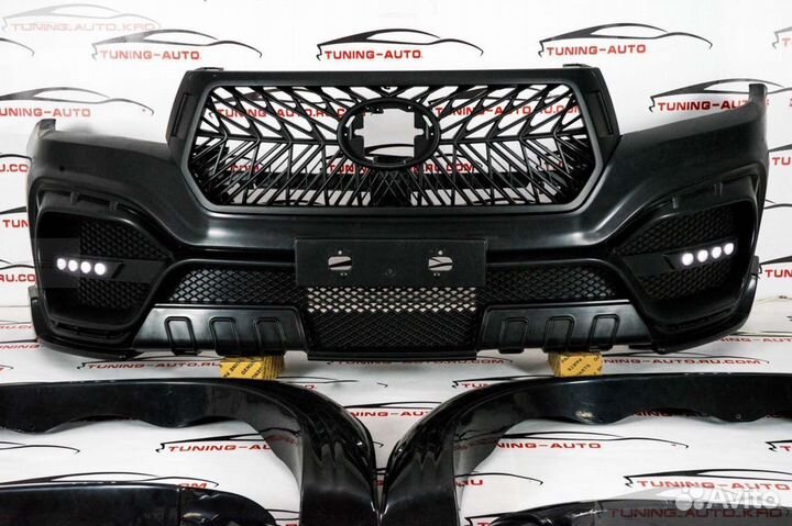 Бампер передний Toyota HiLux стиль Woda