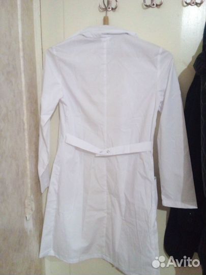 Продаю новый медицинский халат 44 размера