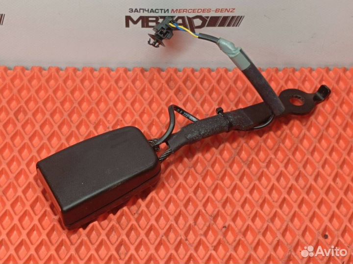 Замок ремня задний Mercedes W222