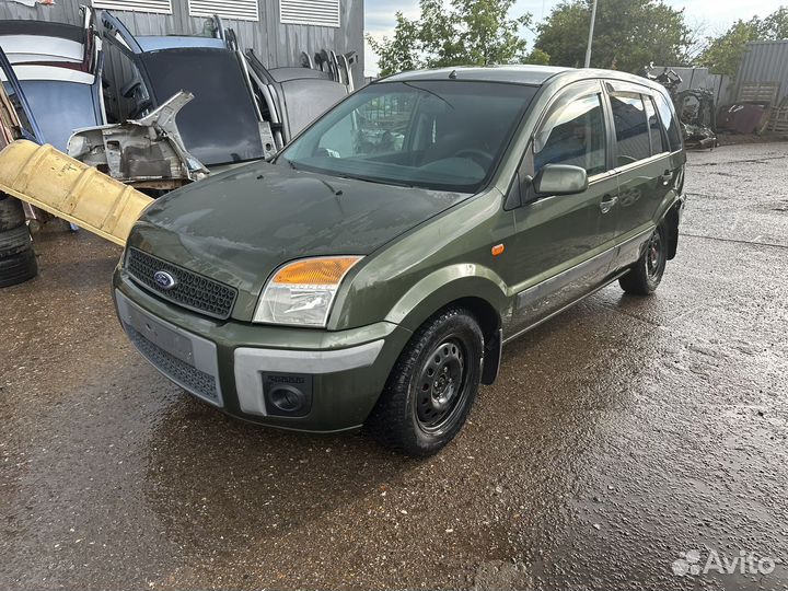 Ford Fusion в разборе