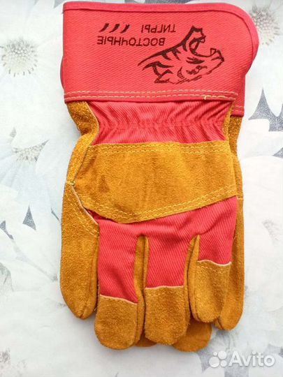 Перчатки спилковые комбинированные