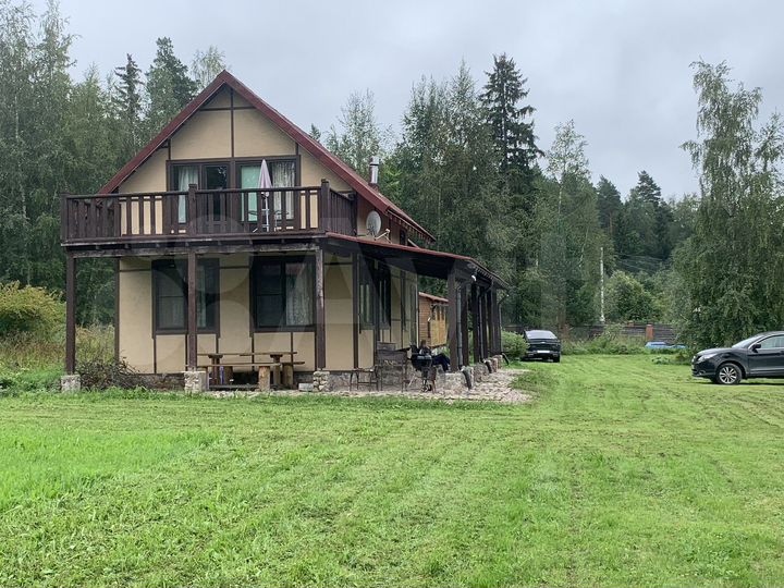 Дом 215 м² на участке 40 сот.