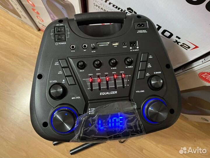 Караоке колонка новая с двумя микрофонами 20-62