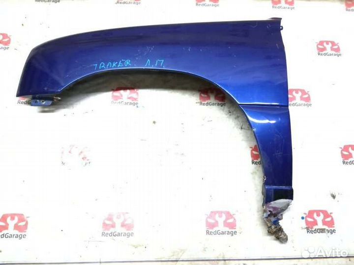 Крыло левое Chevrolet Tracker J20X 1999