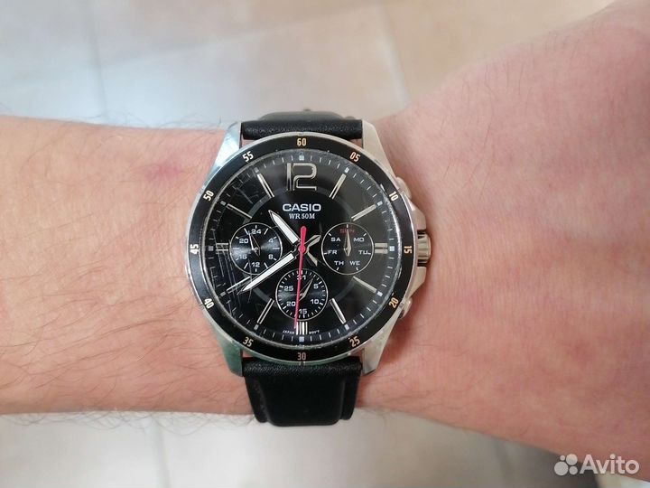 Часы мужские casio бу