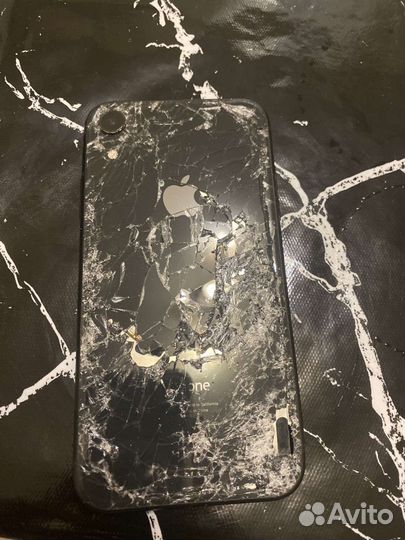 Мобильные телефоны на запчасти