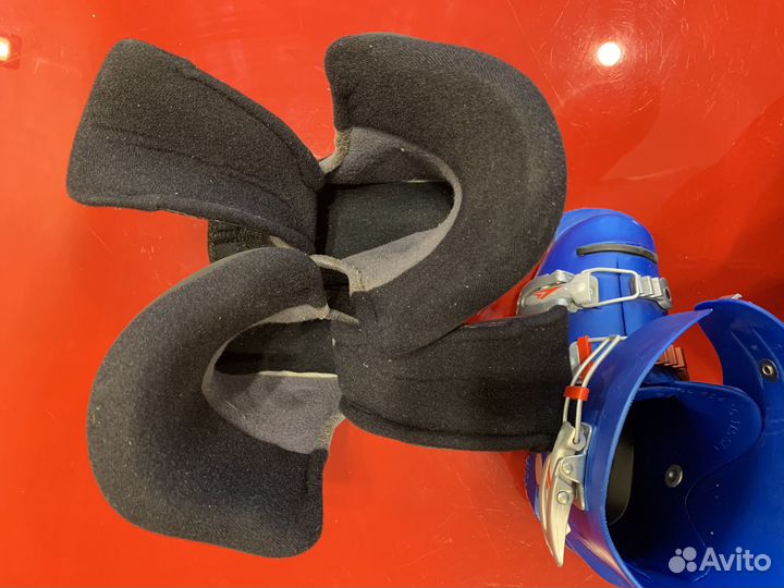 Детские горнолыжные ботинки lange 17.5