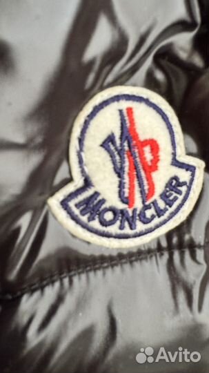 Жилетка женская moncler