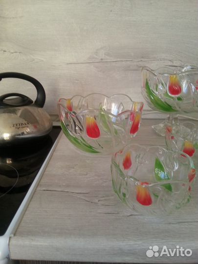 Набор посуды Красные тюльпаны