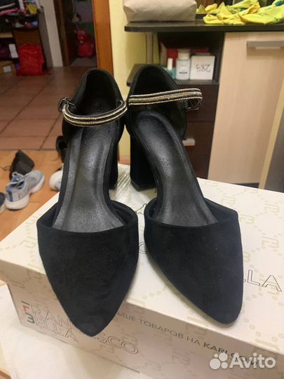 Туфли женские 38 размер черные замшевые