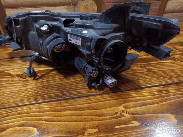 Фара Mitsubishi Outlander 3 2014 передняя правая