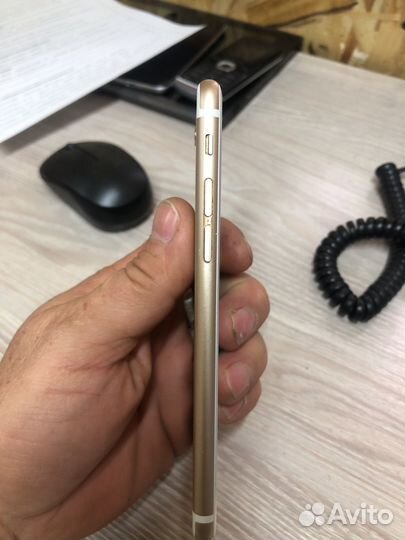 Телефон iPhone 6s
