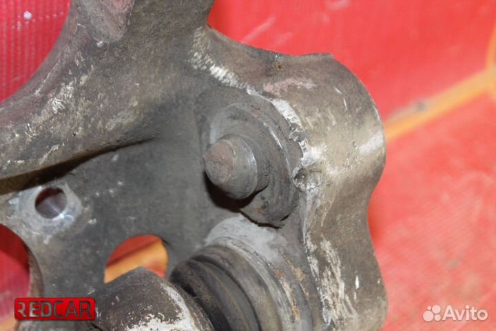 Кулак поворотный левый Lexus LS 4 (06-17)