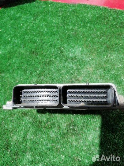 Блок управления двигателем Renault Logan Sandero