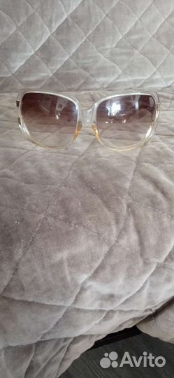 Солнцезащитные очки женские брендовые