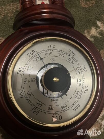 Барометр метеостанция
