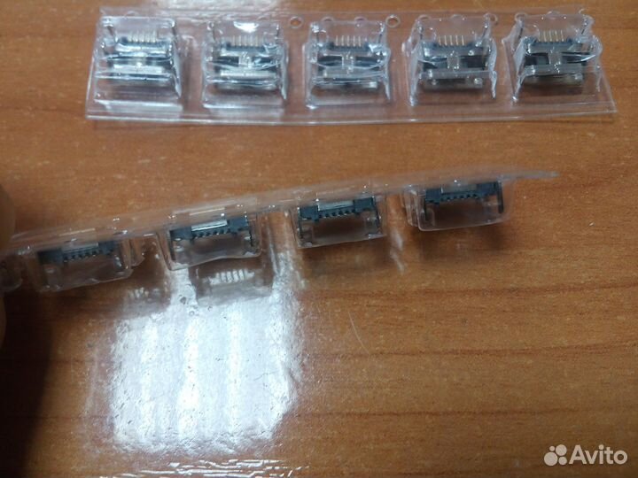 Гнездо micro usb,цена за 10 штук
