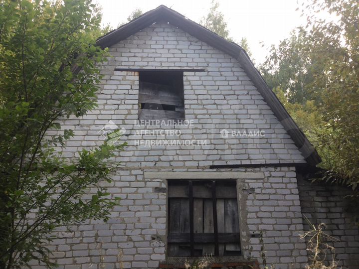 Дом 38 м² на участке 8 сот.