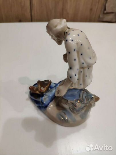 Статуэтка - Старик и Золотая рыбка, фарфор