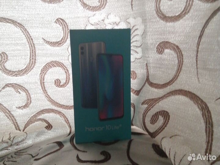 HONOR 10 Lite, 3/64 ГБ