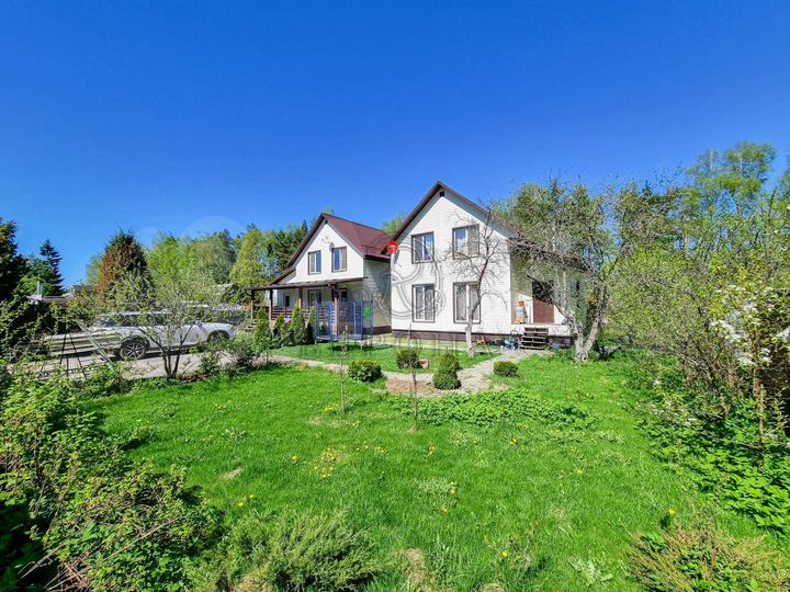 Дом 200 м² на участке 7,3 сот.