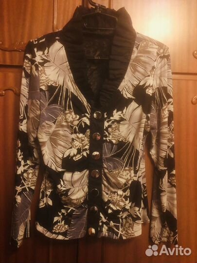 Одежда для женщин в ассортименте