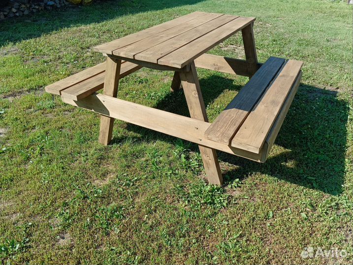 Стол садовый