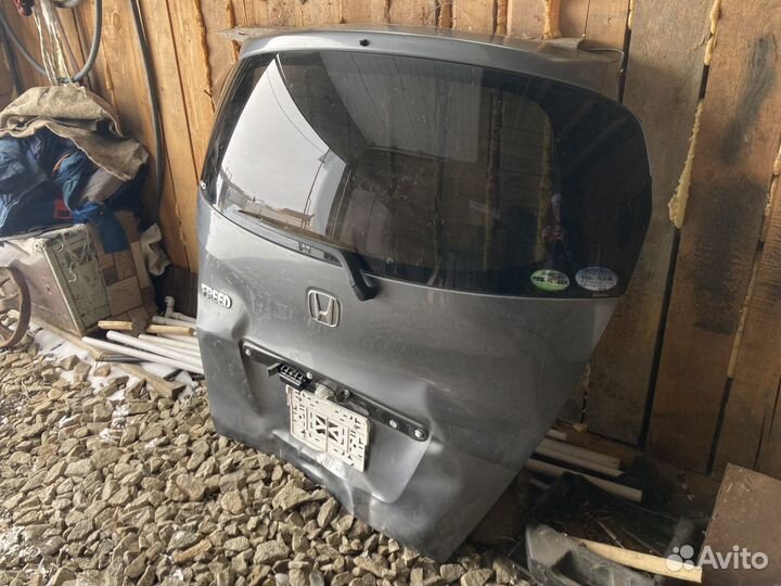 Дверь багажника honda freed