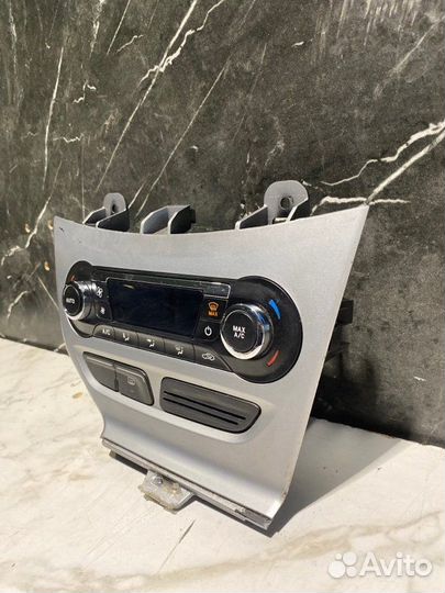 Блок управления климат-контролем Ford Focus pnda