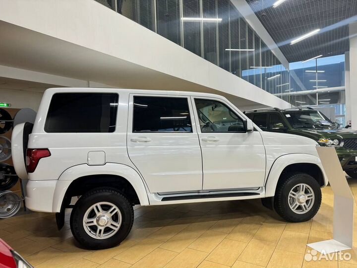 УАЗ Patriot 2.7 МТ, 2024