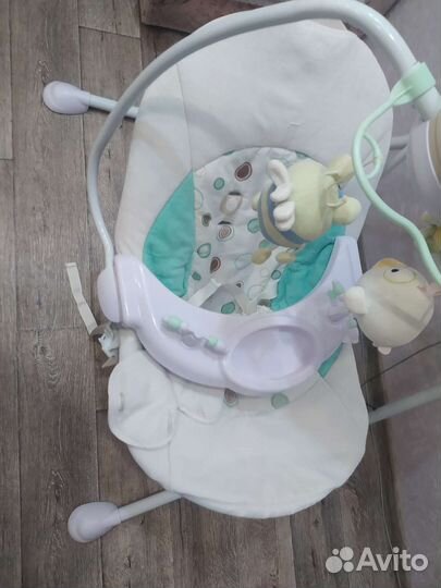 Кресло качалка для ребенка с маятником
