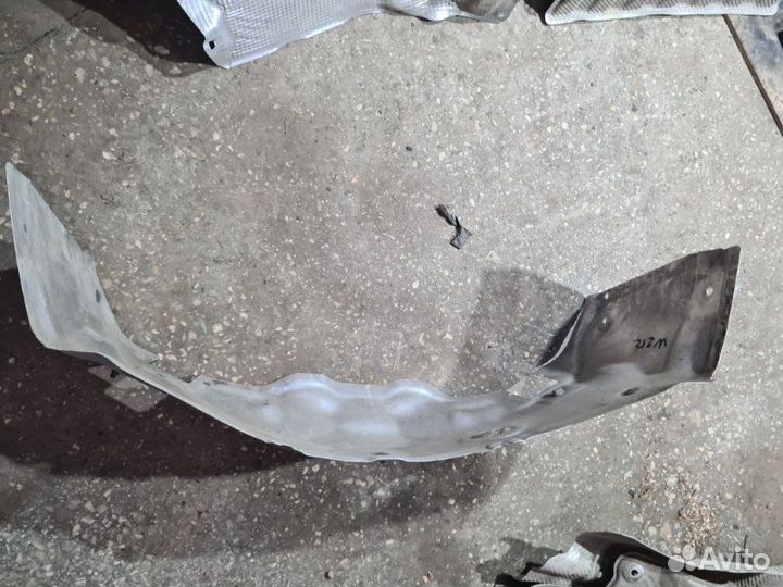 Тепловой экран Mercedes-Benz E-Klass W212