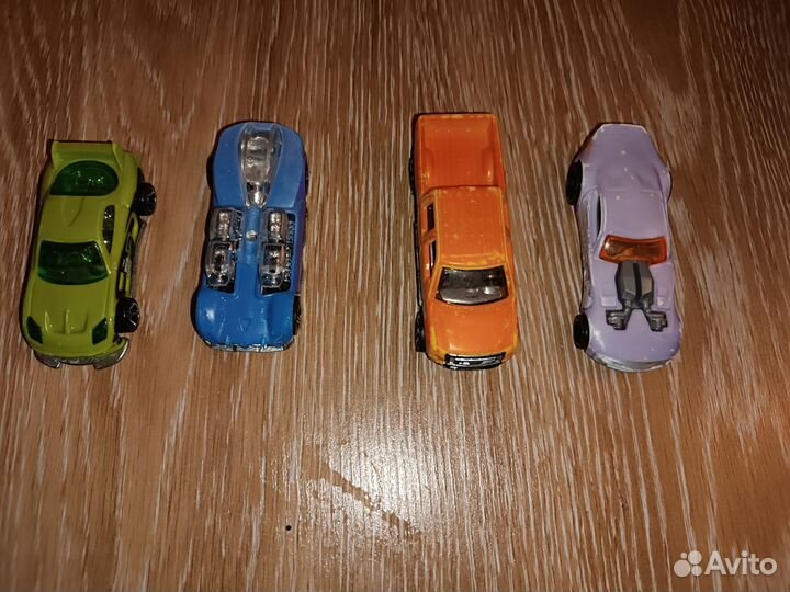 Hot wheels машинки, меняют цвет в воде