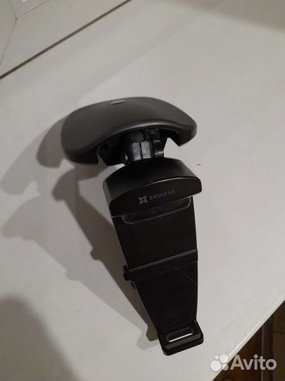 Держатель для планшета в автомобиль