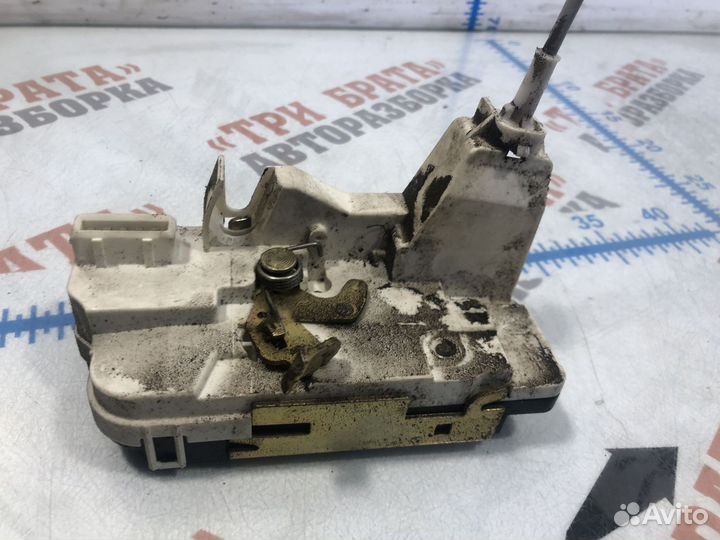 Пежо 307 Замок задней двери Прав