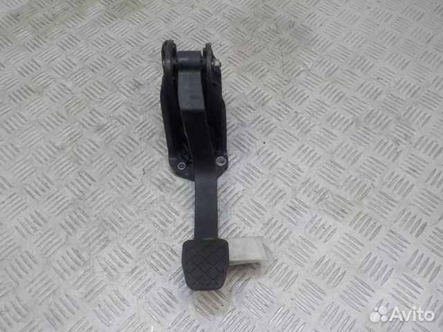 Педаль сцепления VW Volkswagen Golf 6