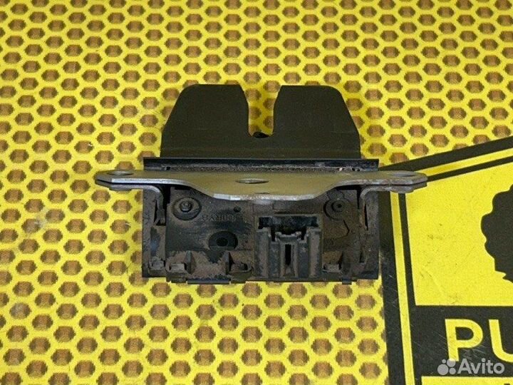 Замок багажника Ford Focus CB8 duratec 2.0 DI