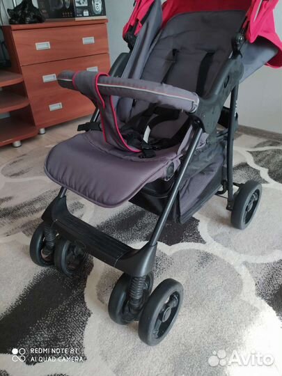 Прогулочная коляска