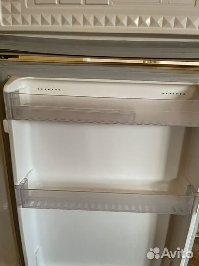 Холодильник 3-х камерный